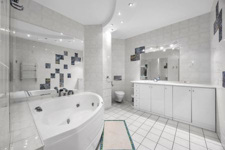 METRO, 3 pokoje, 2 łazienki, taras, garaż, ochrona - Zdjęcie 2