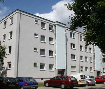 Ansprechende 2 ZKB im Grünen! - Foto 1