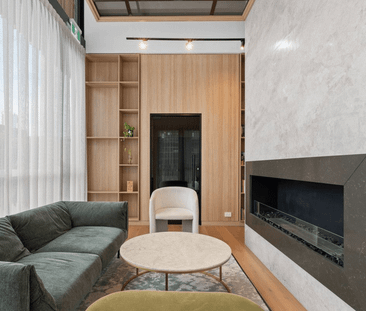 Live the Chevron Island Lifestyle - Cafés, Culture & Convenience - Photo 1