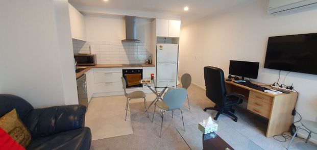 Modern 1BR Apt in Mangere! - Photo 1