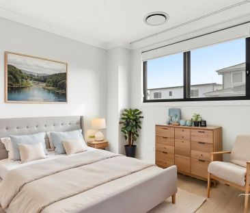 Perfect Family Living in Hills of Carmel - Photo 4