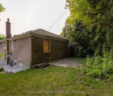 96 Glen Davis Crescent #Main Fl - Photo 3