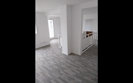 Location Appartement 4 pièces 101 m² Gisors - Photo 5