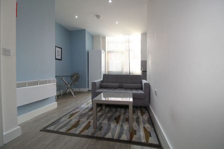 Winckley Square, Flat 04, PRESTON, Lancashire PR1 3JQ - Photo 4