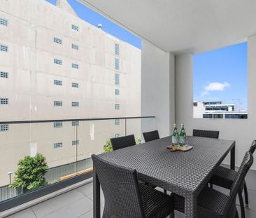 Stylish Garden House Apartment - Photo 6