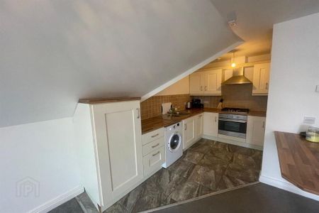 7 Blackrock Grove, Newtownabbey, BT36 4NA - Photo 5