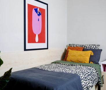 Large Studio - Photo 2