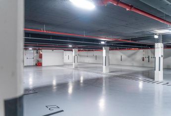 1 Bedroom Apartment with swimming pool, Janelas Verdes, Lisboa