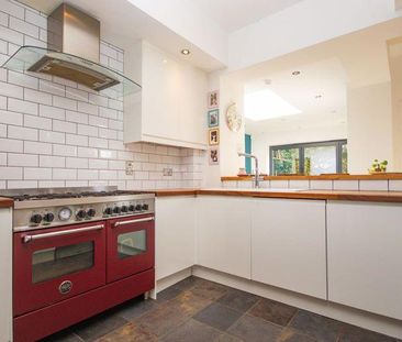 4 bedroom detached house to rent - Photo 1