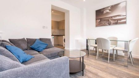 4 bedroom flat share to rent - Photo 5