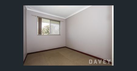 2 BEDROOM FIRST LEVEL UNIT IN CONVENIENT LOCATION - Photo 2