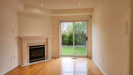 7 Angela Court - Photo 2