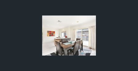 4 Bedroom Stunning Family Home! - Photo 3