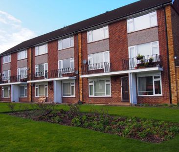 CLIFTON COURT, MARLOW ROAD, HIGH WYCOMBE. - Photo 1