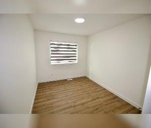 3 Bed 2.5 Bath Dbl Garage Balcony Townhouse For Rent Leduc - Photo 2