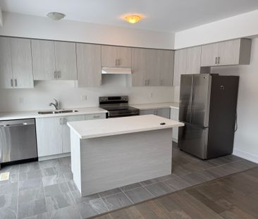 For Lease - 33 Turnberry Lane, Barrie, Ontario - Photo 1