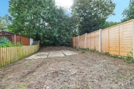 Terraced House in Well Bank Place, Carlisle - Photo 2