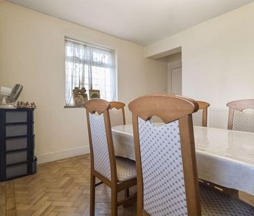 4 bedroom house to rent - Photo 3