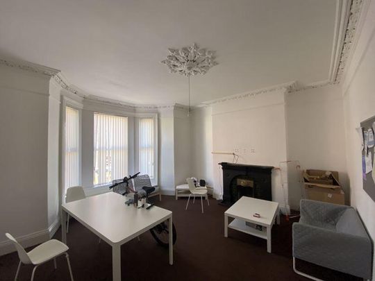 1 bedroom property to rent - Photo 1