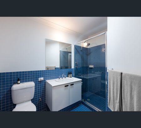 2/7 Rawlins Street, Glendalough, WA 6016 - Photo 2