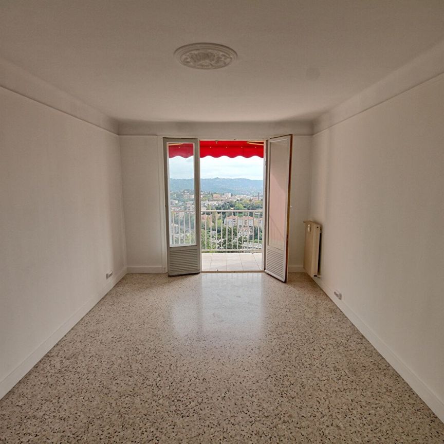 A LOUER Appartement Grasse 3 pièce(s) 62.93 m2 avec garage et cave - Photo 1