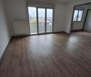 Location Appartement à ST QUENTIN SUR ISERE - Photo 1