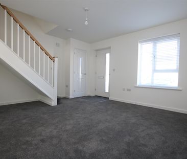 2 bed End of Terrace House for let - Photo 1