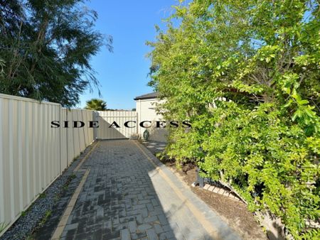 Spacious Family Living Close to the Beach & Golf Course. - Photo 4