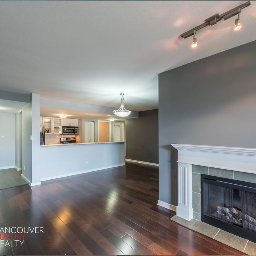 Condo in Vancouver West Side, BC - Photo 1