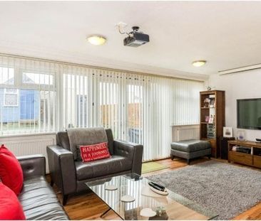 Gray Close, Canford Heath, BH17 8QU, Poole - Photo 3