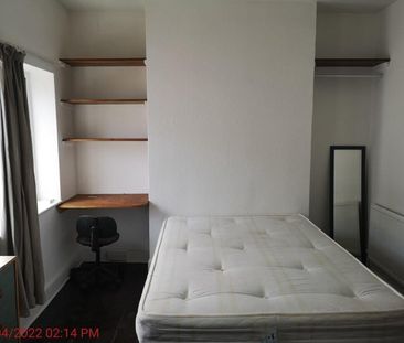 4 Bed Terraced House, St. Martins Place, BN2 - Photo 5