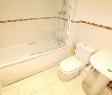 Woking, Surrey, GU22 - Photo 5