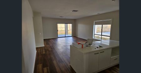 Near-New Family Living in the Heart of Mount Duneed - Photo 5