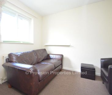 4 bedroom townhouse to rent - Photo 1