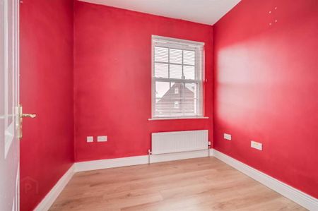 30 Breton Gardens, Lisburn, BT28 3YZ - Photo 3