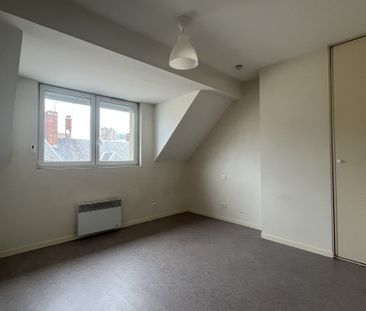 RUE PIETONNE, DE 16,82 M2, MODERNE comprenant séjour avec ... - Photo 3