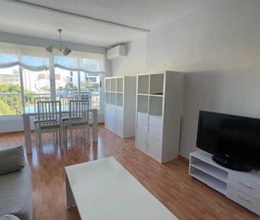 Piso de alquiler en Avenida Benidorm, Playa de San Juan - Photo 2