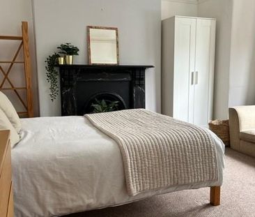 5 bedroom terraced house to rent - Photo 3