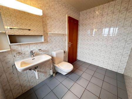 Appartement pratique et abordable avec place de parc et JARDIN COMMUN - Photo 3