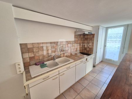 Location Appartement 2 pièces 45m² SETE 34200 - Photo 3