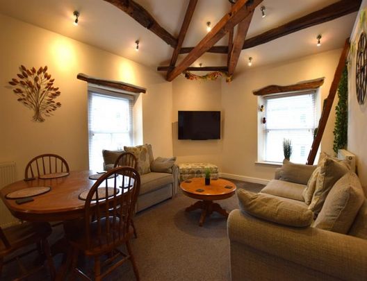 2 Bedroom Apartment To Let - Photo 1