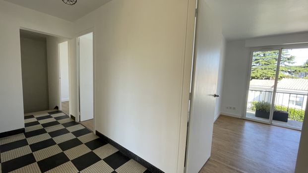 APPARTEMENT T4 - A LOUER LA ROCHE-SUR-YON - Photo 1