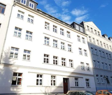 Schöne 2-Raum-Wohnung mit Balkon in saniertem Gründerzeithaus zentr... - Photo 3