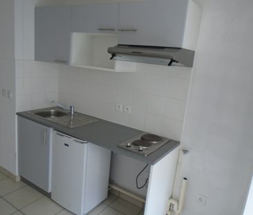 Location Appartement 2 pièces 41m² BEGLES 33130 - Photo 2