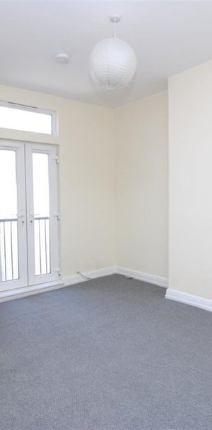 Trafalgar Road - Photo 1