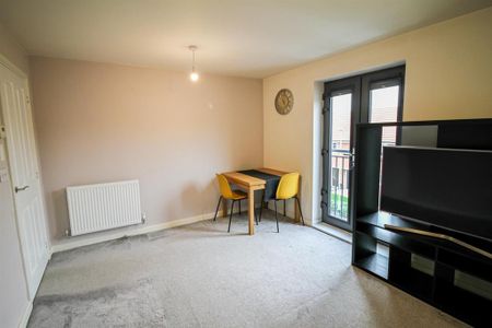 2 bedroom apartment to rent - Photo 4