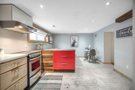 For Lease - 6 Thirty First Street Unit# LOWER, Toronto, Ontario - Photo 5