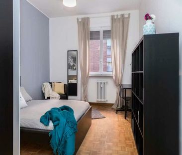 Via dei Mandorli, Cesano Boscone, Lombardy 20090 - Photo 4