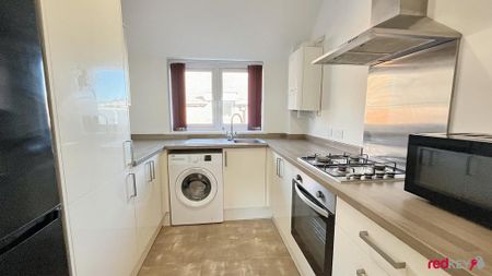 2 bedroom apartment to rent - Photo 4