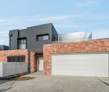 Brand New, Luxury Highton Townhouses - Photo 6
